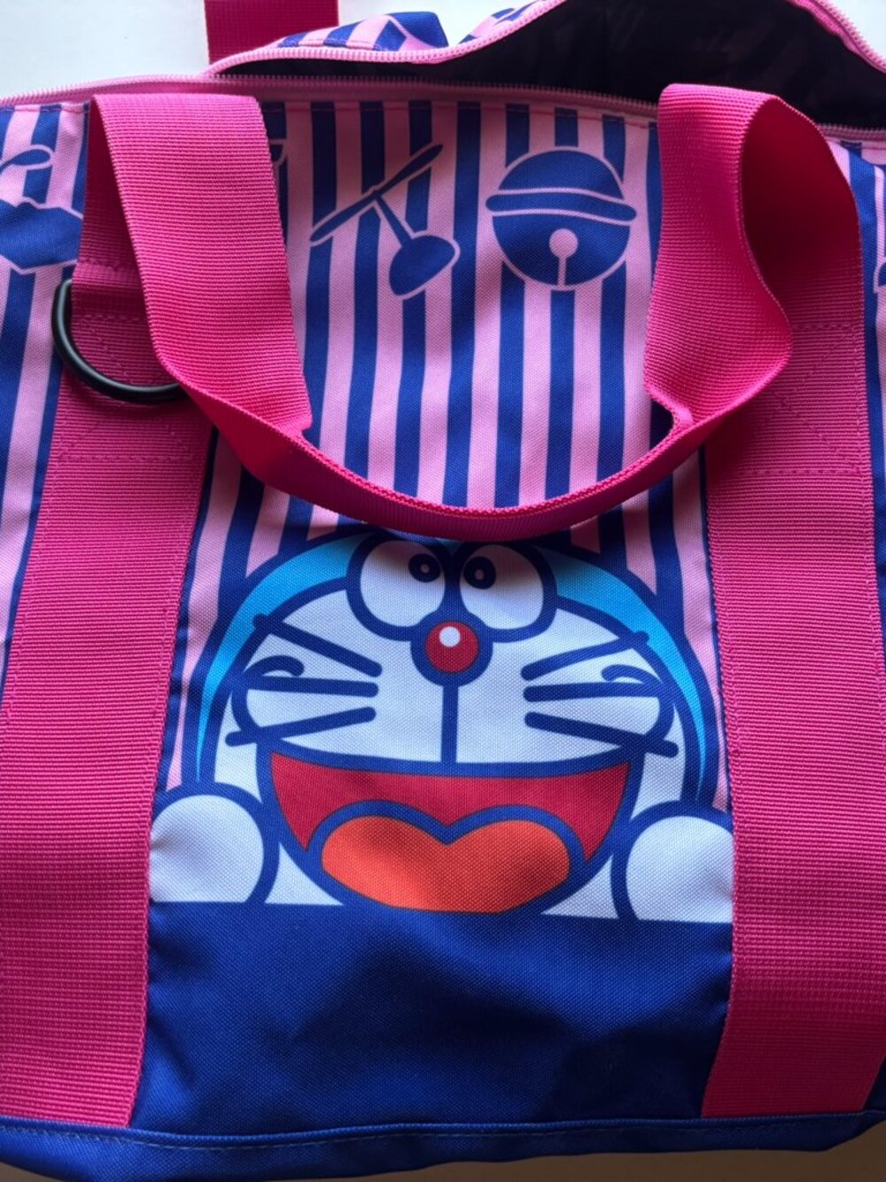 Preowned Doraemon 17'' x 9'' x 9'' Duffle Bag